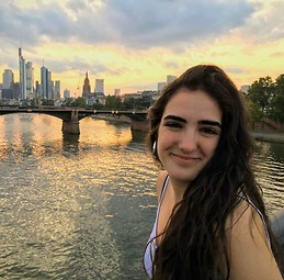 Lucia Izquierdo Burgos