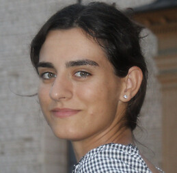 Júlia Capella