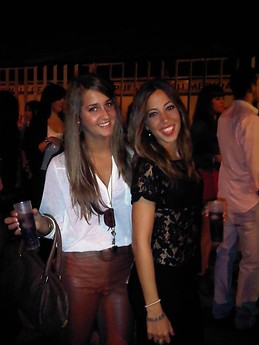 Elena y Memé Robles Rey