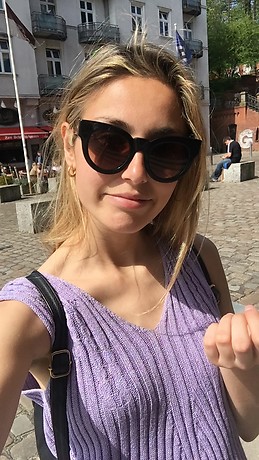 María Martínez-Azcona