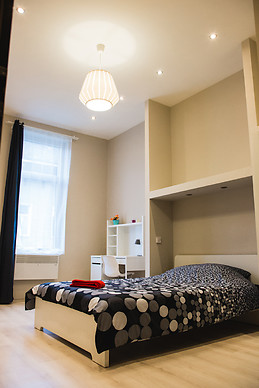 Apartment with 4 bedrooms - almassy ter 15 - 7 district - FROM M