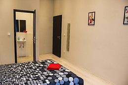 Apartment with 4 bedrooms - almassy ter 15 - 7 district - FROM M