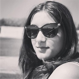 Gloria V