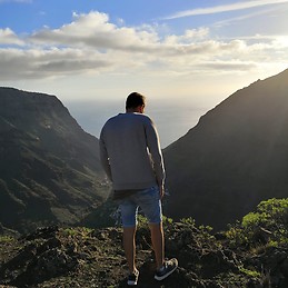 Alejandro De Vega Clavijo
