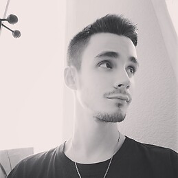 Alex Cámara San Martín
