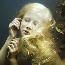 Десислава Николова