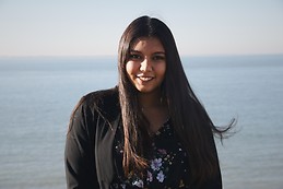 Luna Alhinho Karantonis