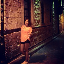 Elif Ozbek