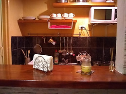 Apartamento independiente muy acogedor a un paso del malecón hab