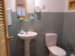 Apartamento independiente muy acogedor a un paso del malecón hab