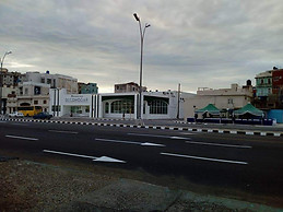 Apartamento independiente muy acogedor a un paso del malecón hab