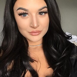 Charlotte Smeraldṍ