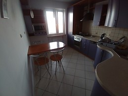 Newly renovated room in a modern, spacious flat