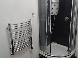 Newly renovated room in a modern, spacious flat