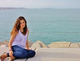 Pilar  López