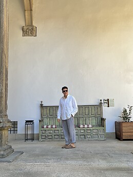 César González