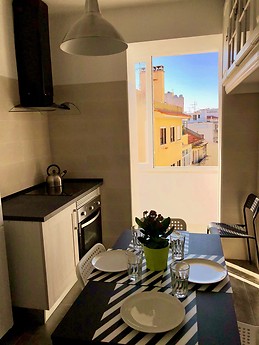 Sunny apartment in Lisbon city center