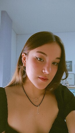 Elena Vega