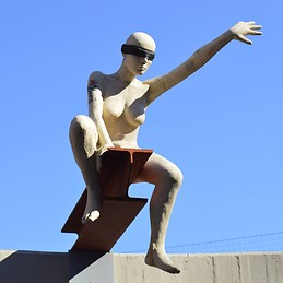 αντι χριστινα