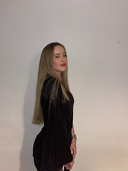 Laia Tena Belles