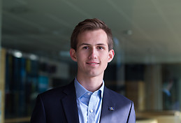 Dominik Scherrer Hildreth