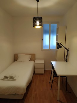 3 bedrooms in Olivais Square-3 min from metro