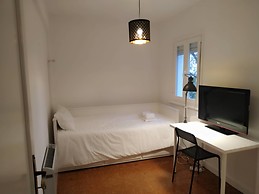 3 bedrooms in Olivais Square-3 min from metro