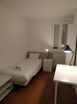 3 bedrooms in Olivais Square-3 min from metro