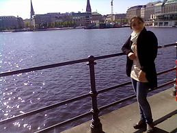 Abduraxin qizi Gulmira