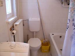 2 bedroom flat next to BME University Budapest