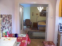 2 bedroom flat next to BME University Budapest