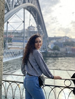 Julia Montoro