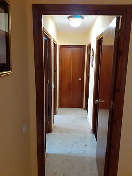 iso grande. 3 habitaciones, 2 baños, cocina, lavadero, salón com