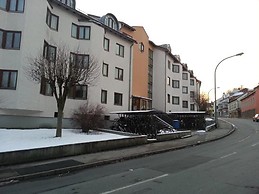 8 minutes room from the uni Passau