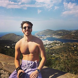 Μανος Σαγρεδακης