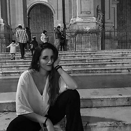lourdes Isla
