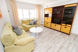 Habitación con aire acondicionado en piso amplio, moderno y lumi