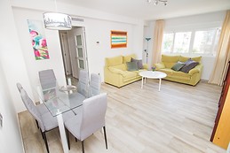 Habitación con aire acondicionado en piso amplio, moderno y lumi