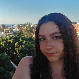 Naomi Reddin Villaverde