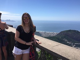 olivia maximo pereira