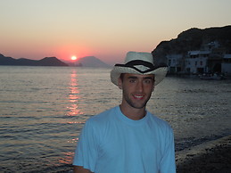 Luis Solaun Vallhonrat