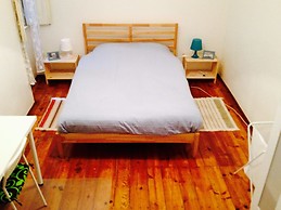 Large and Sunny room in Lisbon Center