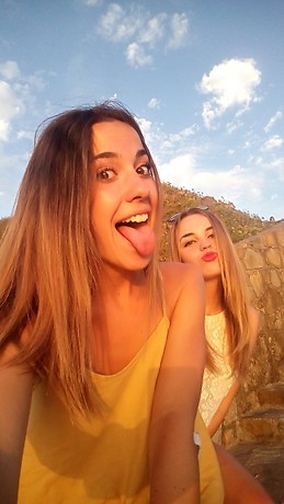 Ane V