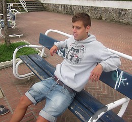 Alex Vázquez López