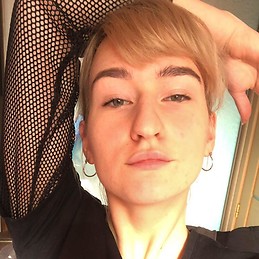 Анжелика Элксне