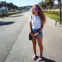 Ángela