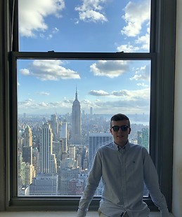 Borja Schwarz Larred