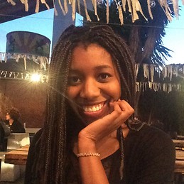 Vânia's Lucky Guess 