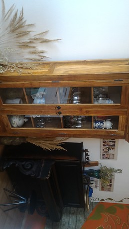 A room available in 2floors apartment with 2bathrooms and 2toile