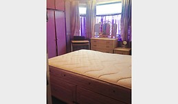 Room for rent in 1-bedroom shared house in London males only and with internet. For one lucky student!